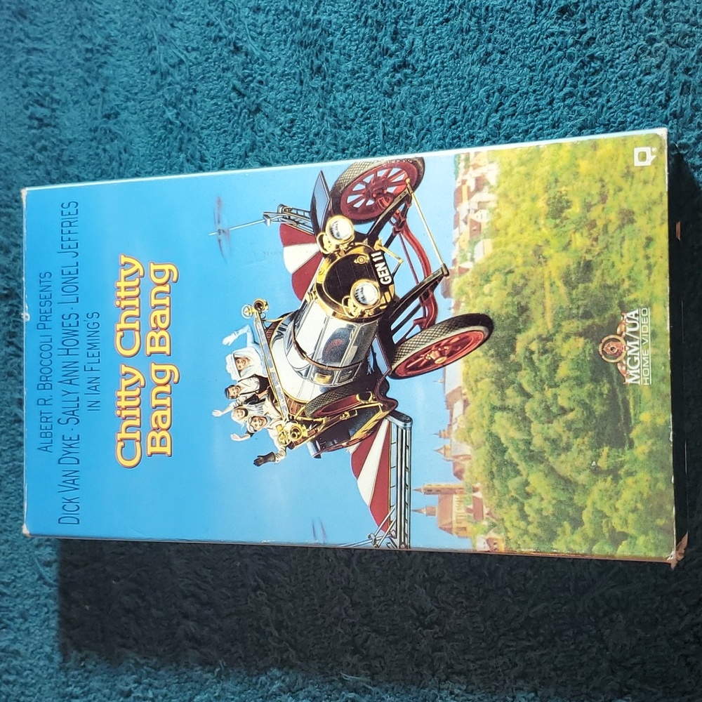Chitty Chitty bang bang vhs tape movie
